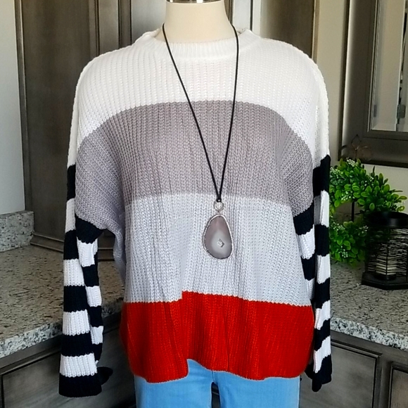 Color block sweater - Picture 2 of 5